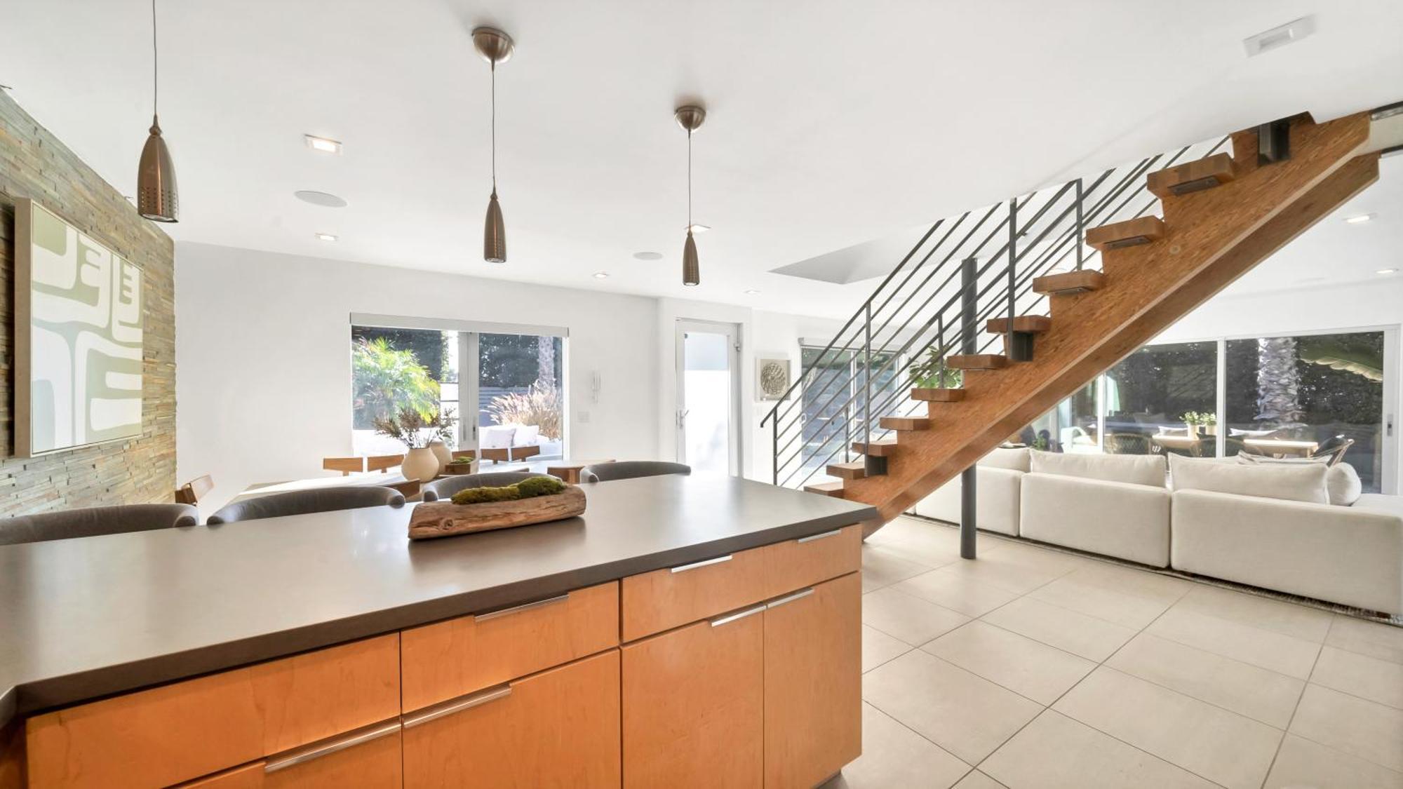 Cheerful 4bedrooms 2.5bath Venice Beach Ca